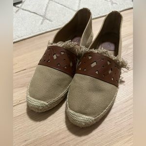 Aquatalia | designer espadrilles | NWOT | sz 9